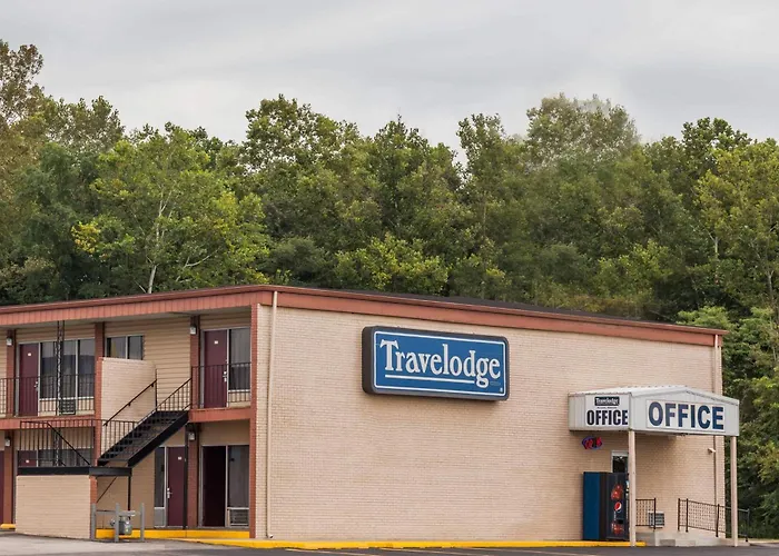 Travelodge By Wyndham Seymour
