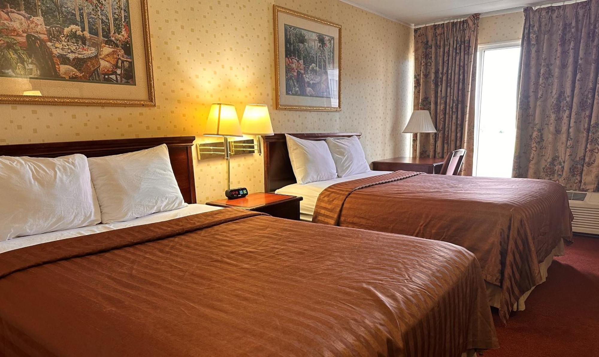 Travelodge By Wyndham Hotel 2*