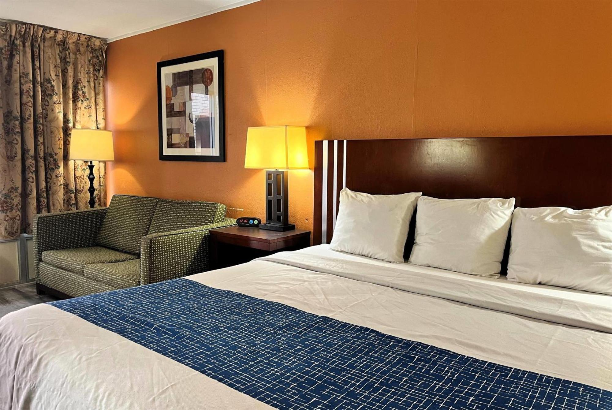 Travelodge By Wyndham Hotel