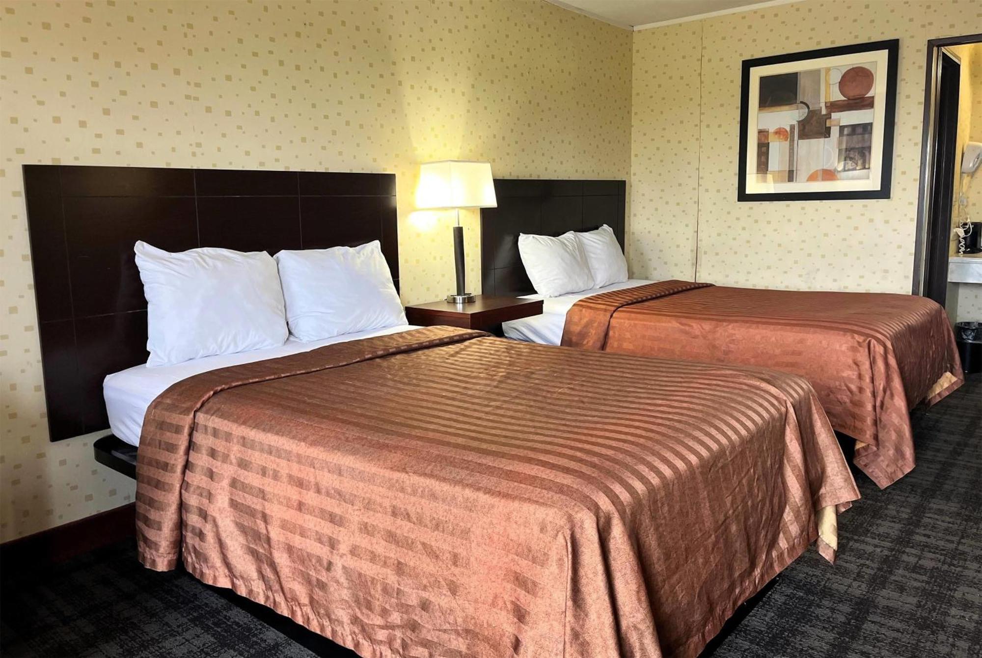 Hotel Travelodge By Wyndham Seymour