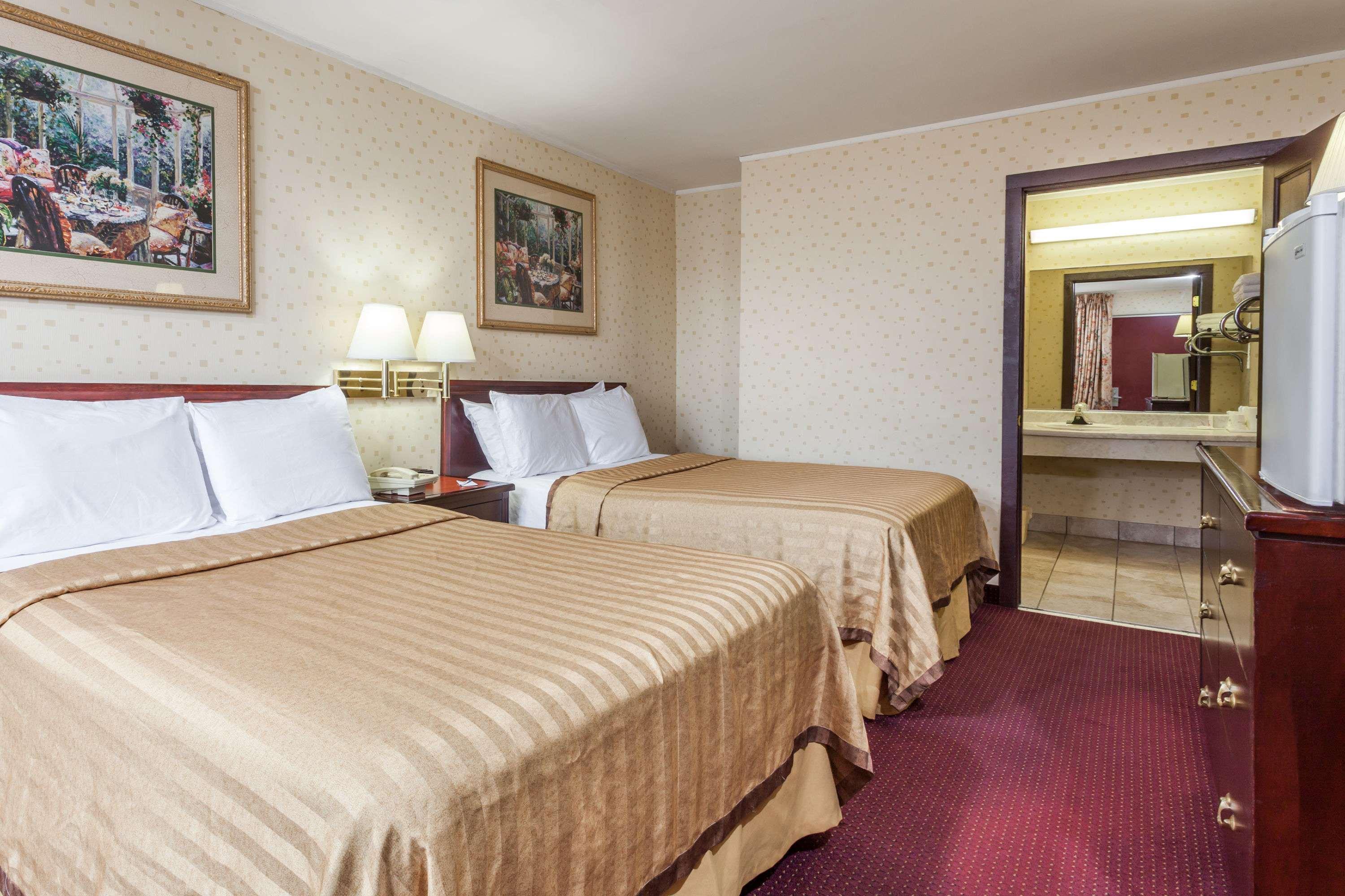 Hotel Travelodge By Wyndham 2*