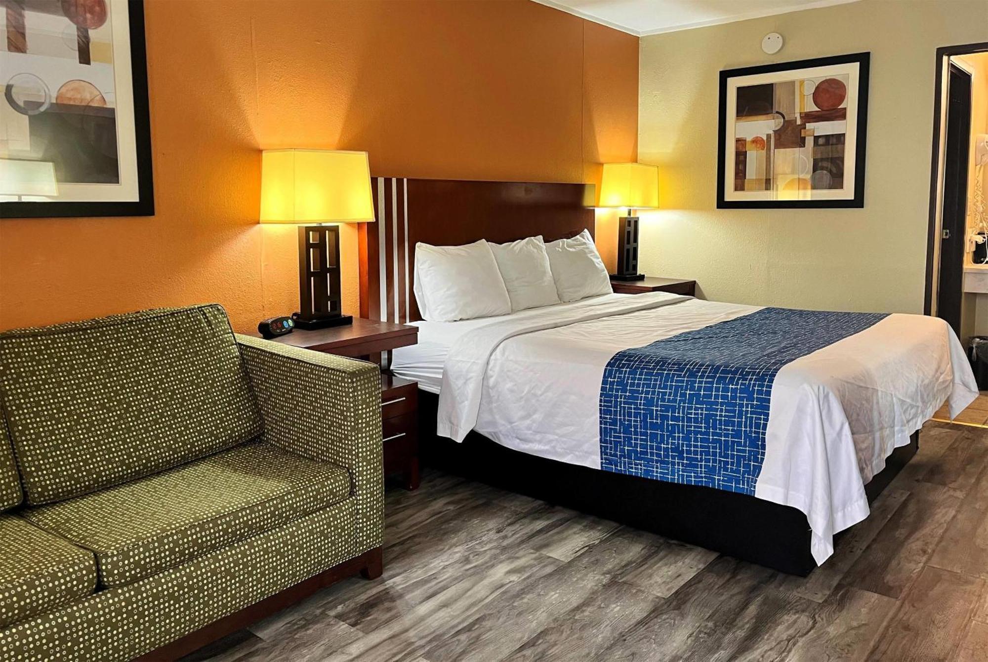 Travelodge By Wyndham 2*